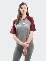 Tommy Jeans Women's T-Shirt in Deep Rouge